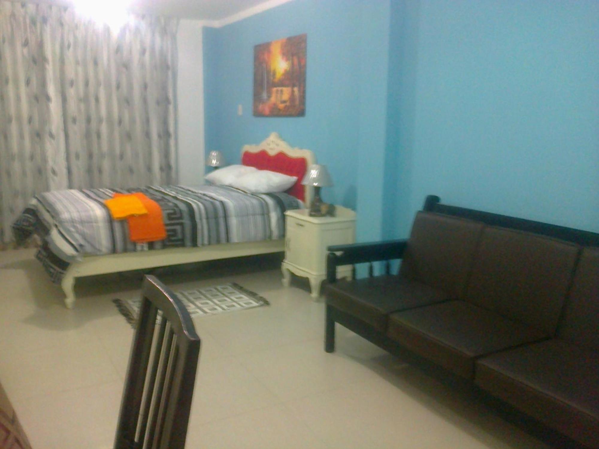Hostel Strenua - Las Quintanas Trujillo Pokoj fotografie