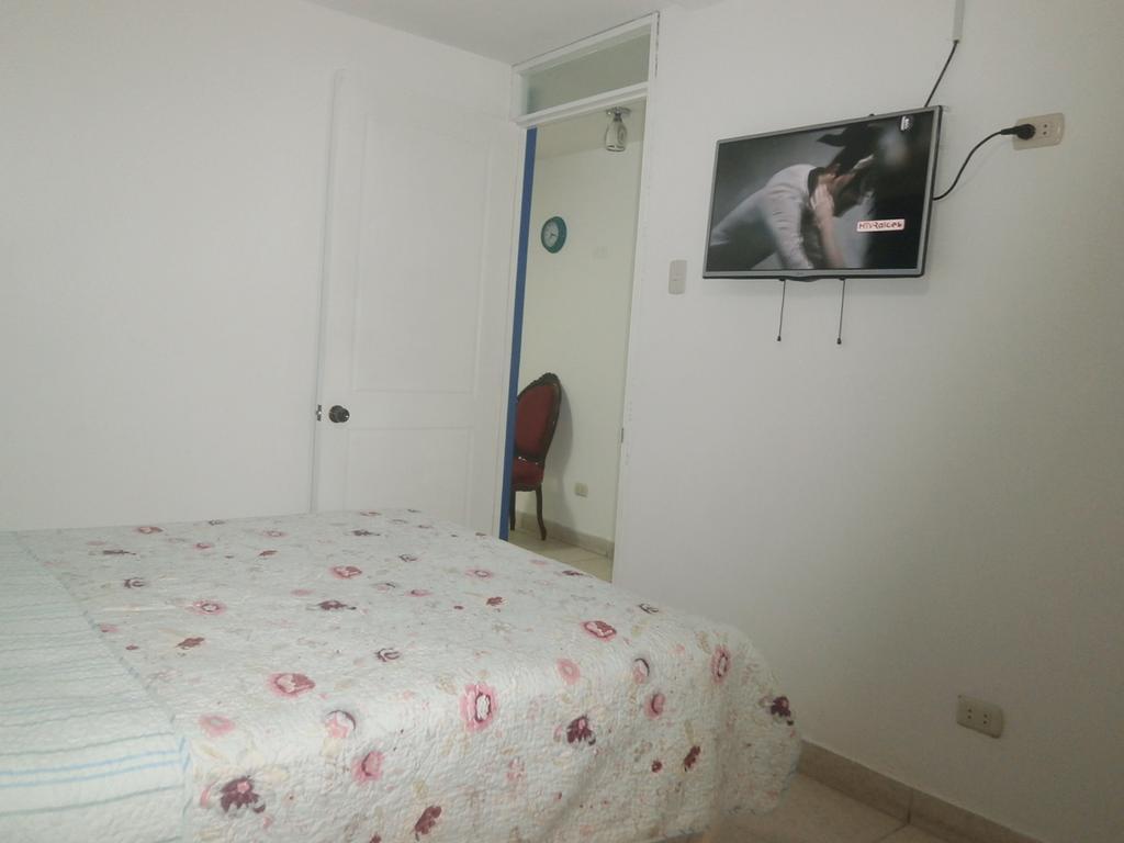 Hostel Strenua - Las Quintanas Trujillo Exteriér fotografie