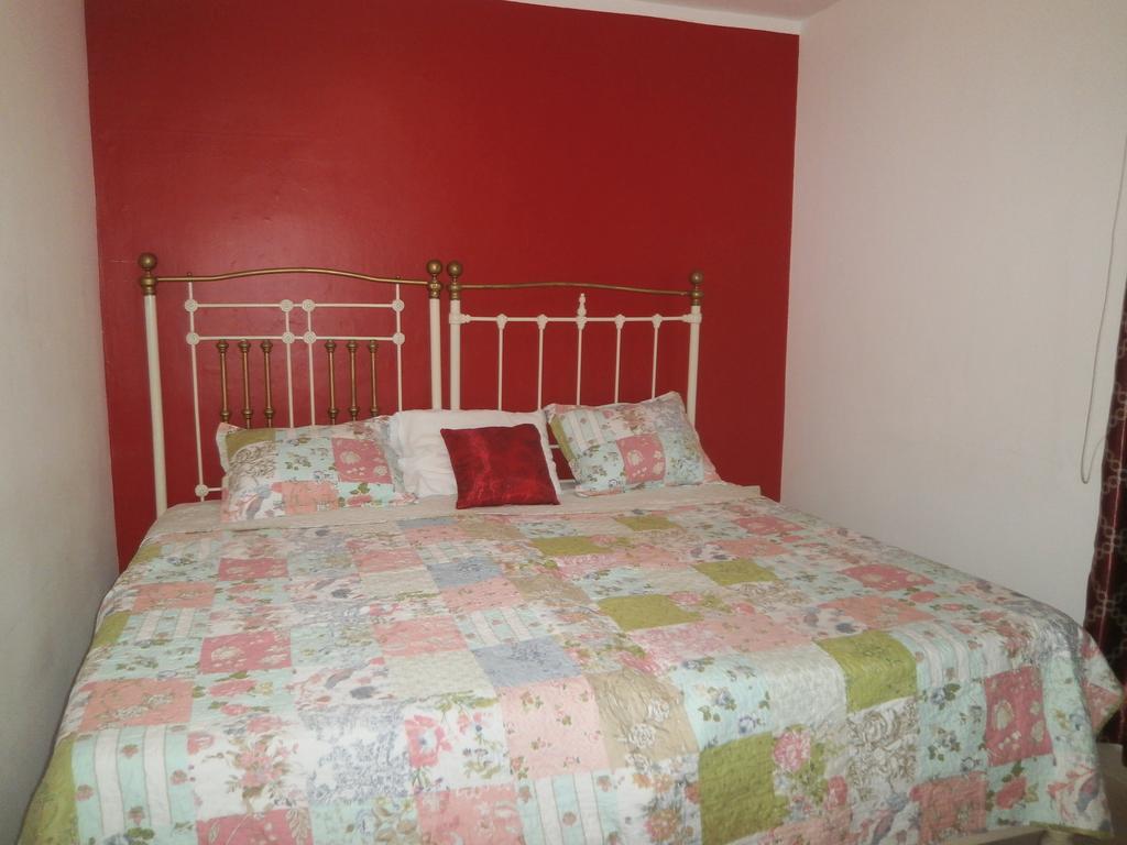 Hostel Strenua - Las Quintanas Trujillo Exteriér fotografie