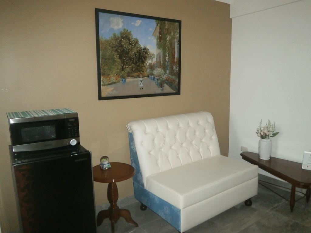 Hostel Strenua - Las Quintanas Trujillo Exteriér fotografie